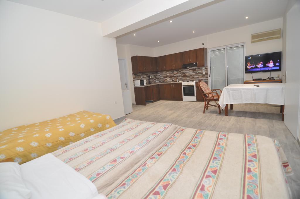 Tigaki Hollywood Suites מראה חיצוני תמונה