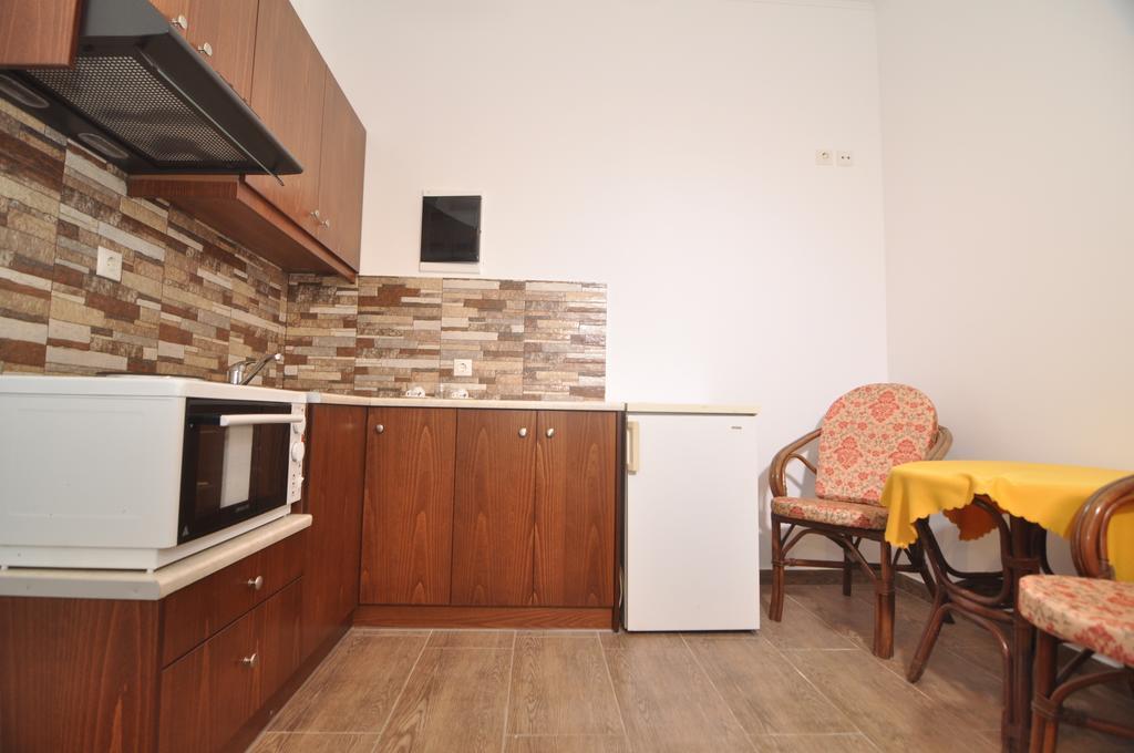 Tigaki Hollywood Suites מראה חיצוני תמונה