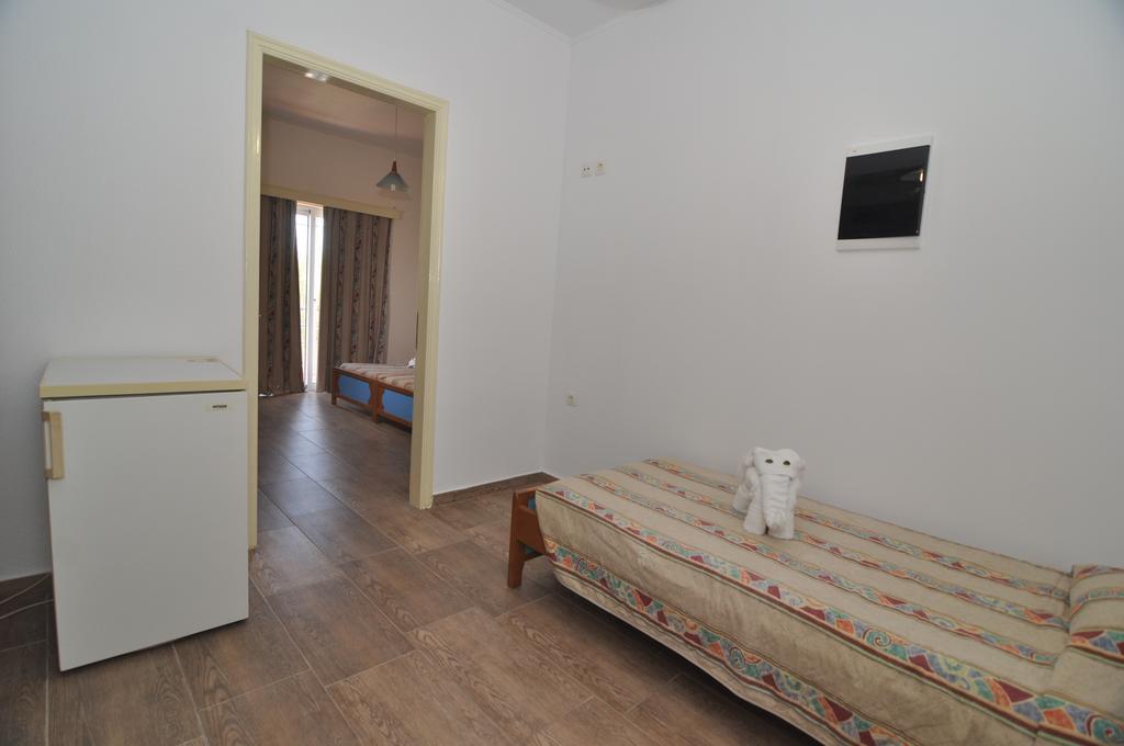 Tigaki Hollywood Suites מראה חיצוני תמונה