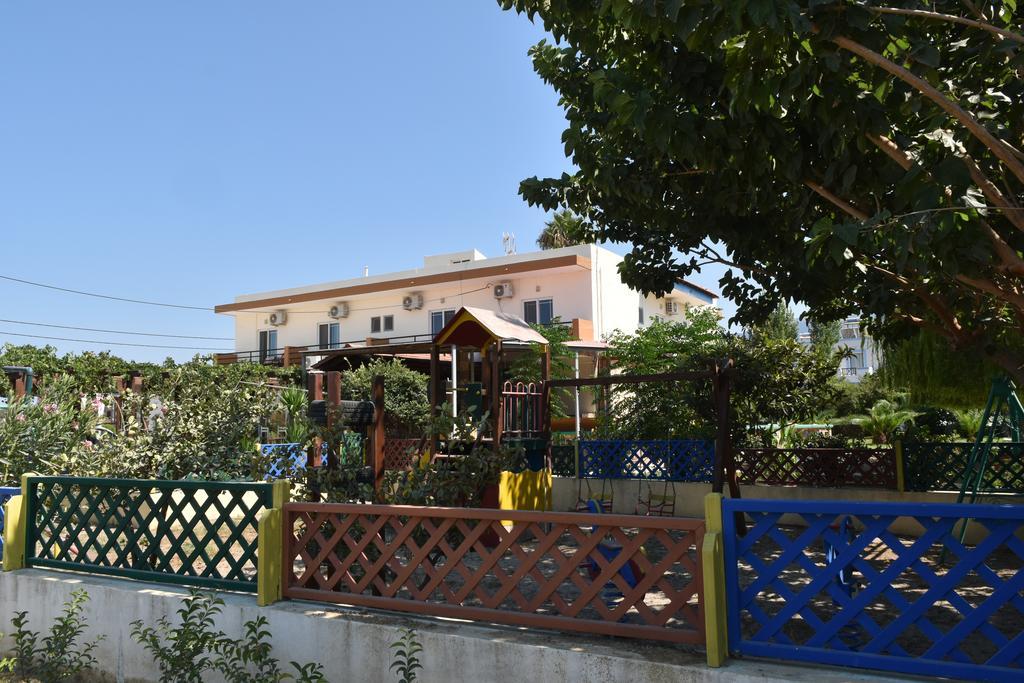 Tigaki Hollywood Suites מראה חיצוני תמונה