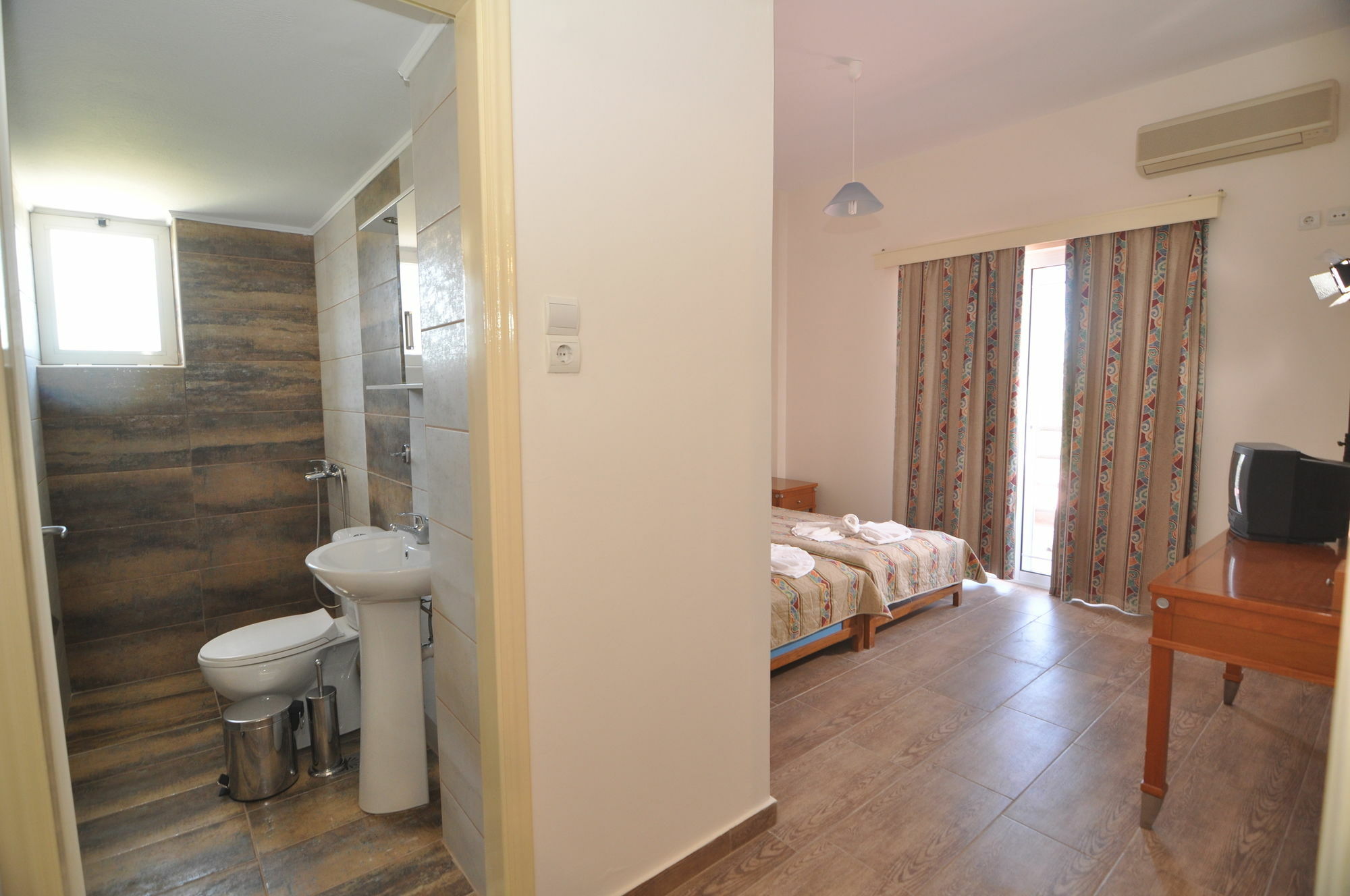 Tigaki Hollywood Suites מראה חיצוני תמונה