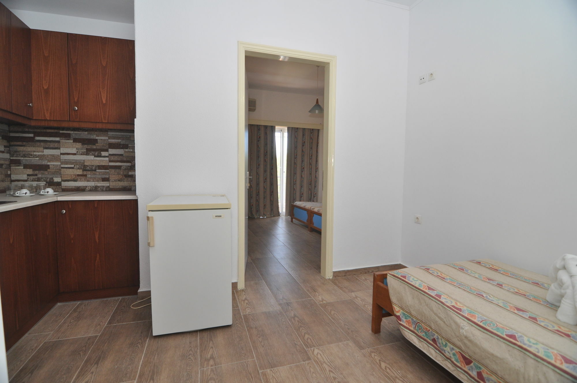 Tigaki Hollywood Suites מראה חיצוני תמונה
