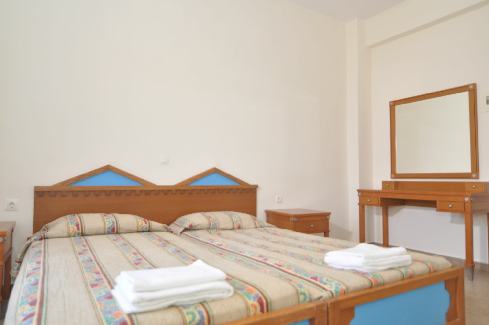 Tigaki Hollywood Suites מראה חיצוני תמונה